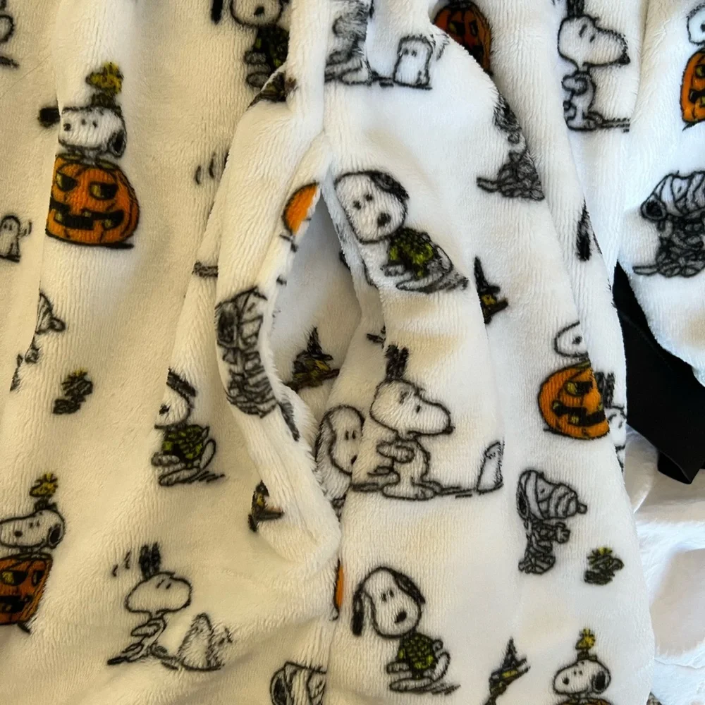 Peanuts lounge wear - Picture 6 of 9